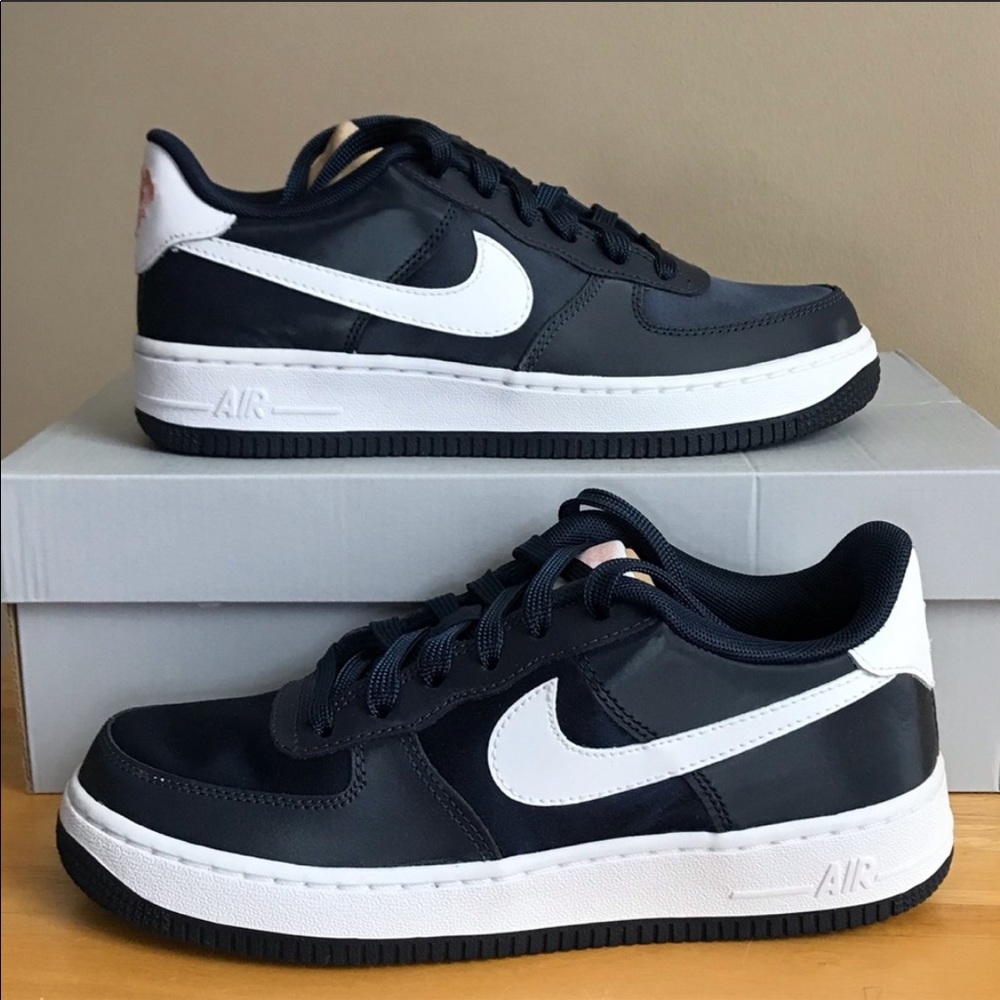 Nike Air Force 1- valentine edition